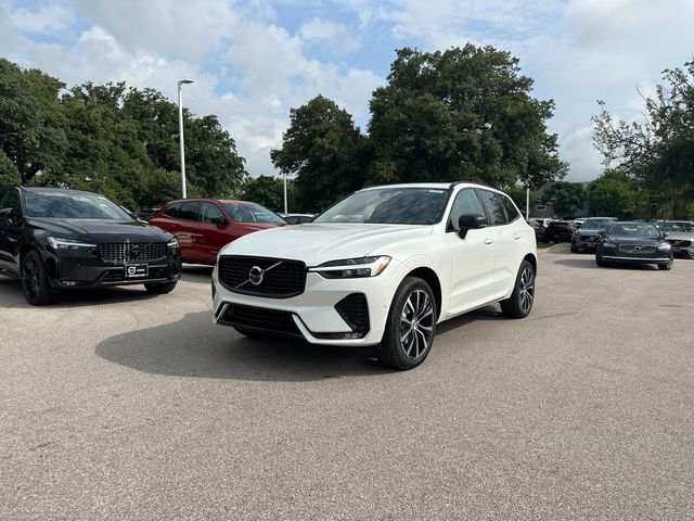 2025 Volvo XC60 Plus