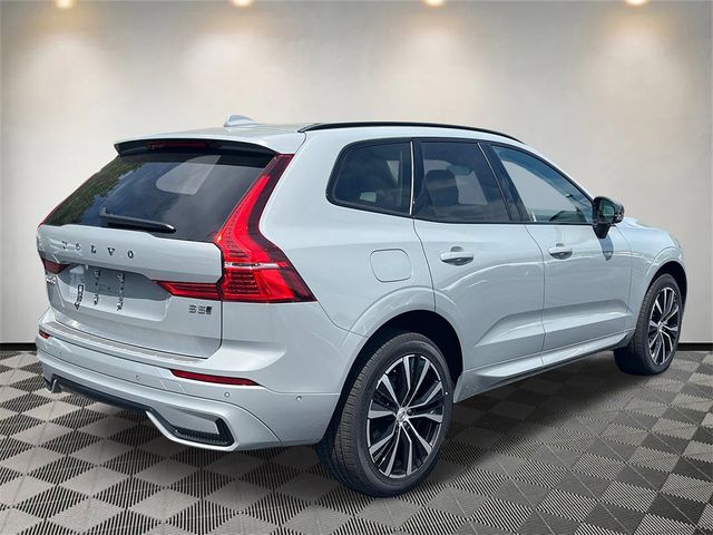 2025 Volvo XC60 Plus