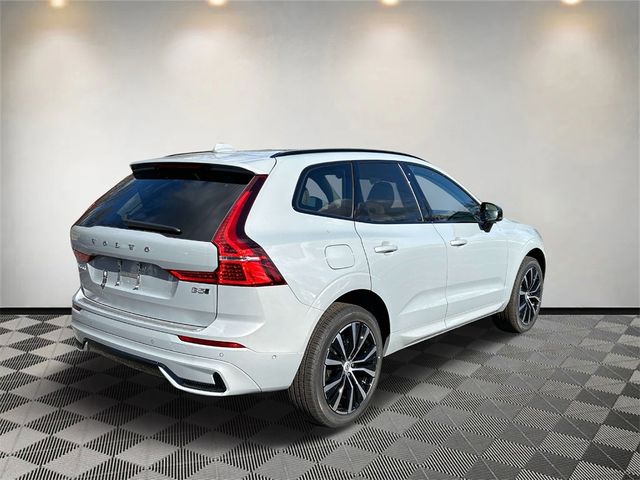 2025 Volvo XC60 Plus