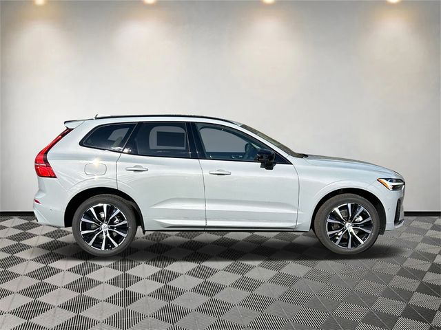 2025 Volvo XC60 Plus