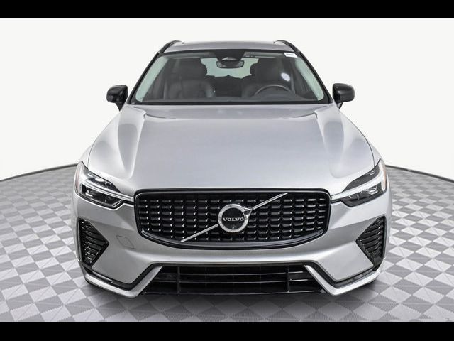 2025 Volvo XC60 Plus