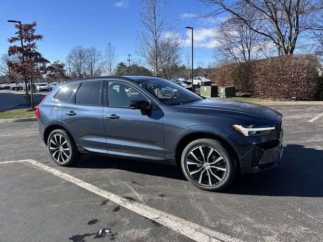 2025 Volvo XC60 Plus