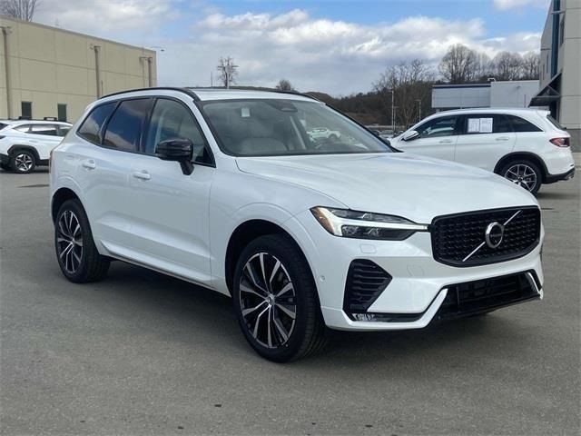 2025 Volvo XC60 Plus