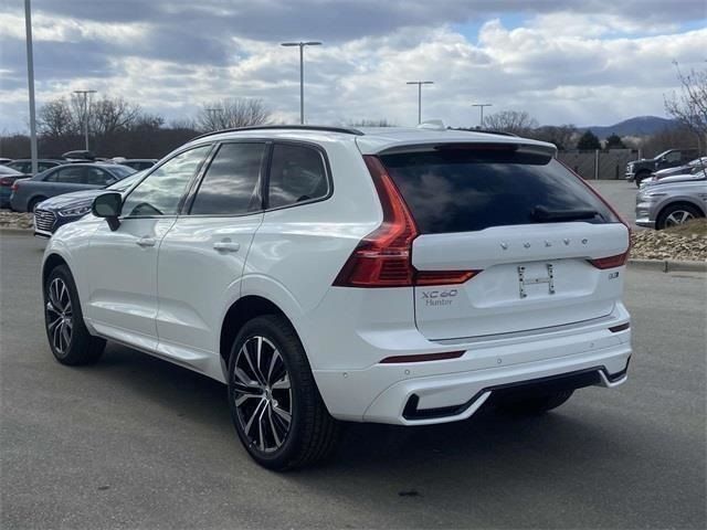 2025 Volvo XC60 Plus