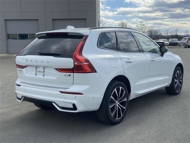 2025 Volvo XC60 Plus