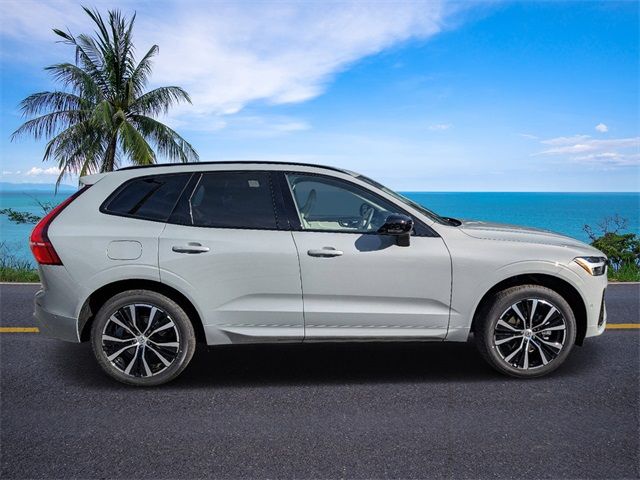 2025 Volvo XC60 Plus