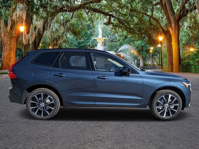 2025 Volvo XC60 Plus