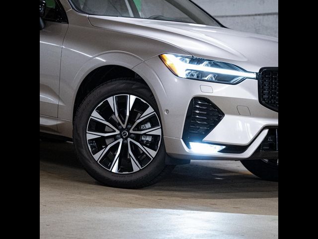 2025 Volvo XC60 Plus