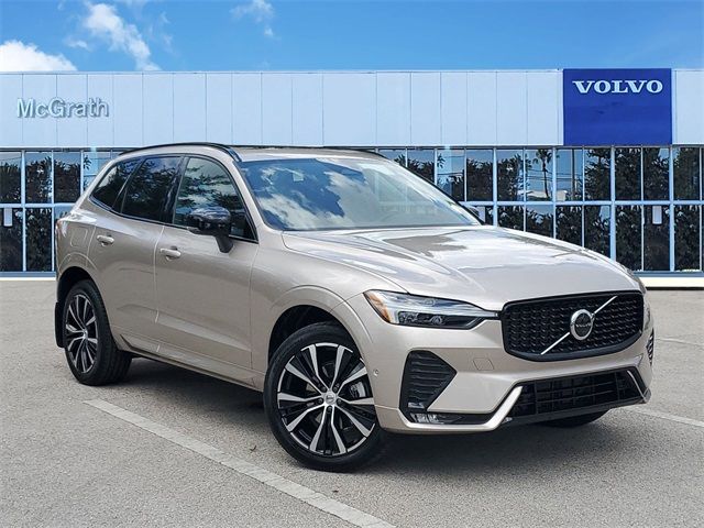 2025 Volvo XC60 Plus Dark Theme