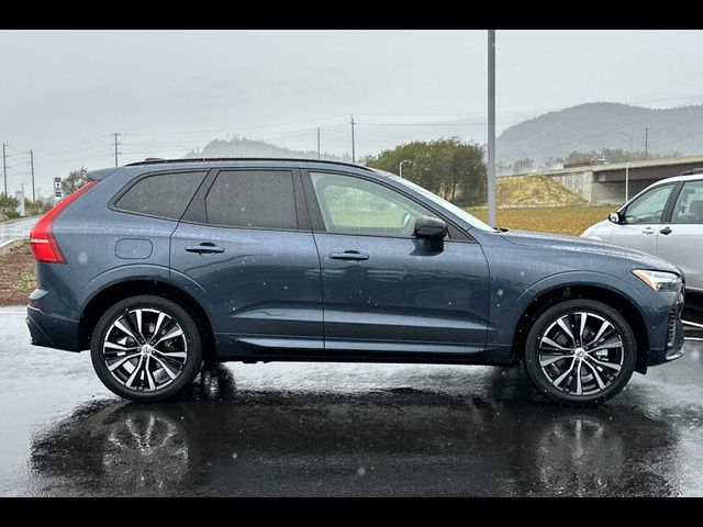 2025 Volvo XC60 Plus