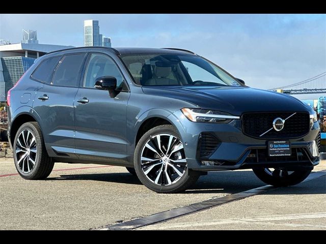 2025 Volvo XC60 Plus