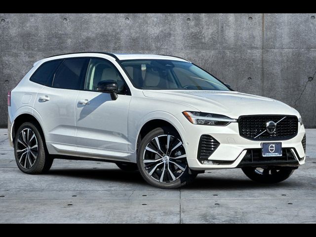 2025 Volvo XC60 Plus