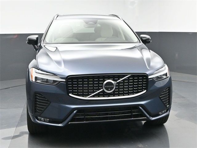 2025 Volvo XC60 Plus