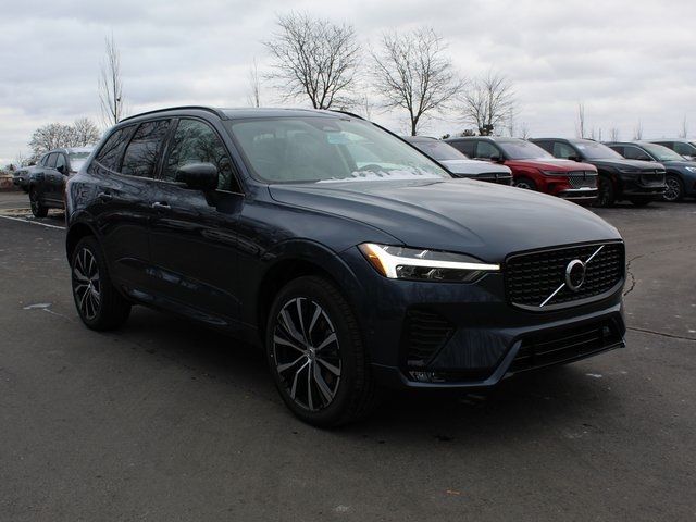 2025 Volvo XC60 Plus