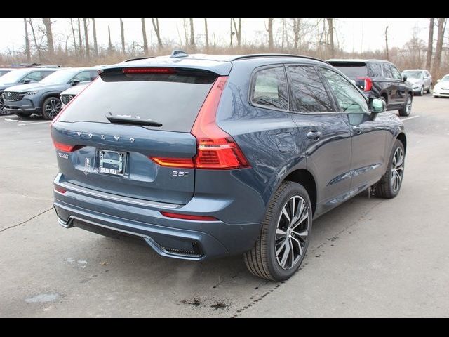 2025 Volvo XC60 Plus