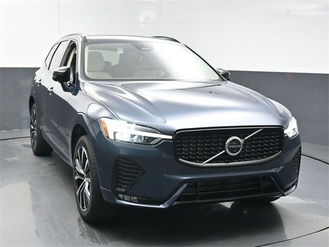 2025 Volvo XC60 Plus