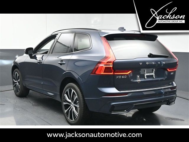 2025 Volvo XC60 Plus