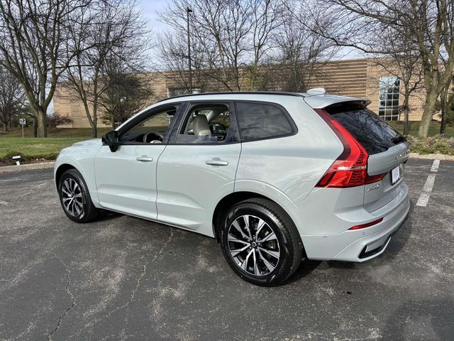 2025 Volvo XC60 Plus