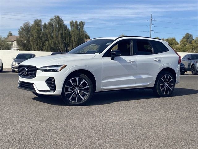 2025 Volvo XC60 Plus