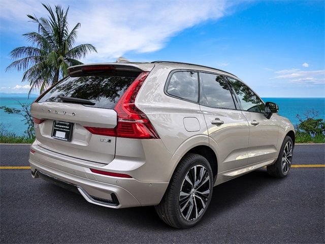 2025 Volvo XC60 Plus