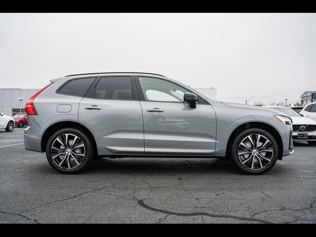 2025 Volvo XC60 Plus