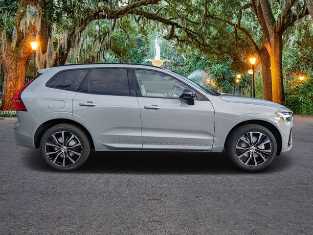 2025 Volvo XC60 Plus