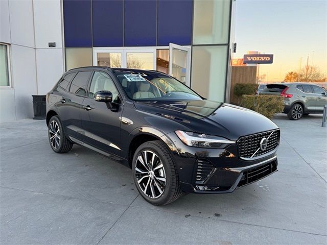 2025 Volvo XC60 Plus