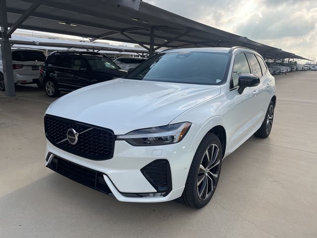 2025 Volvo XC60 Plus