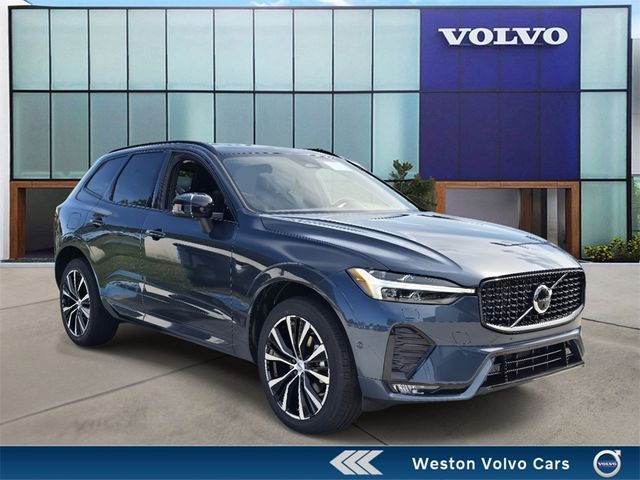 2025 Volvo XC60 Plus