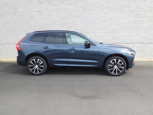 2025 Volvo XC60 Plus