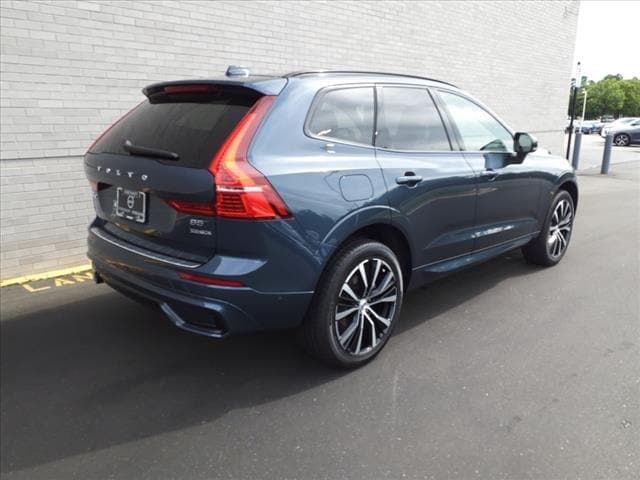 2025 Volvo XC60 Plus