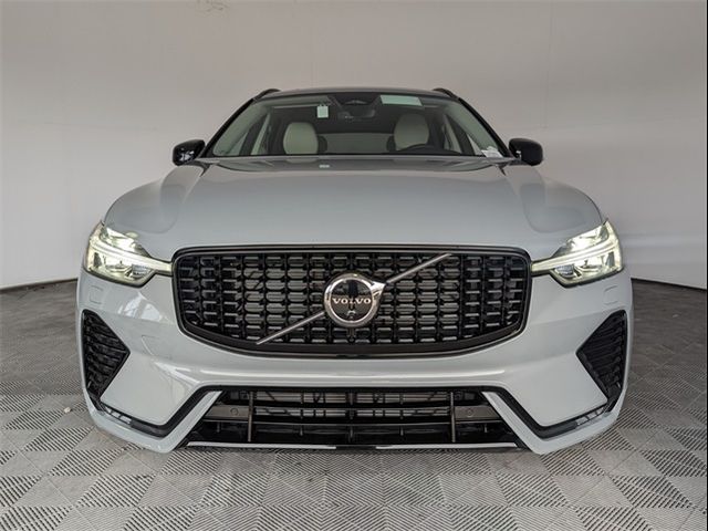 2025 Volvo XC60 Plus