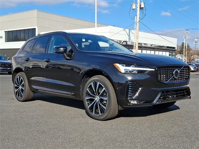 2025 Volvo XC60 Plus