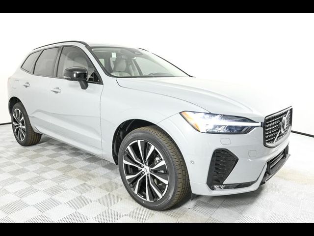 2025 Volvo XC60 Plus