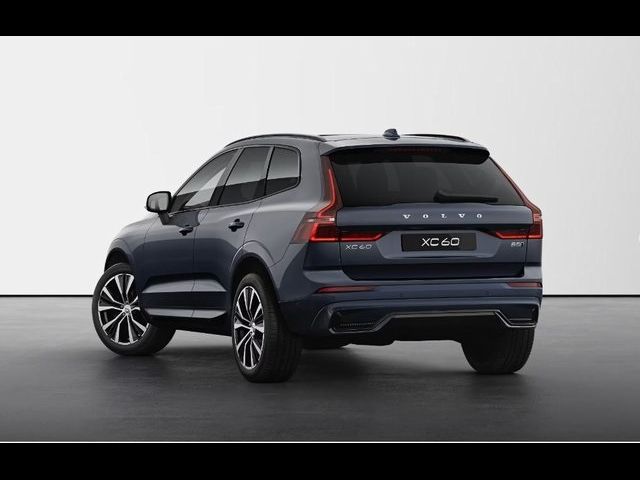 2025 Volvo XC60 Plus