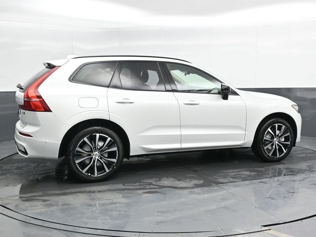 2025 Volvo XC60 Plus