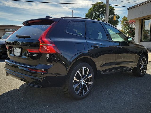 2025 Volvo XC60 Plus