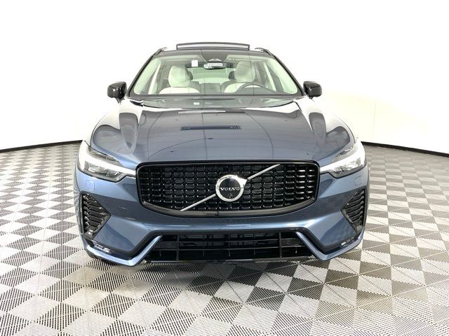 2025 Volvo XC60 Plus