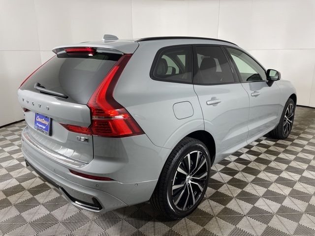 2025 Volvo XC60 Plus