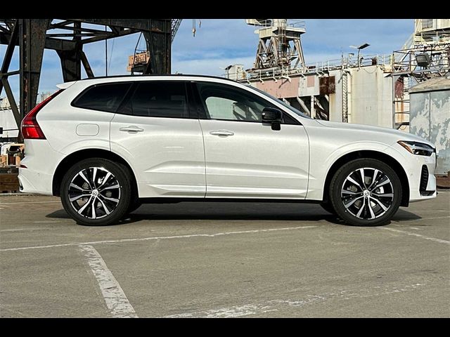 2025 Volvo XC60 Plus