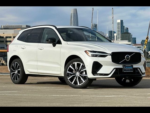 2025 Volvo XC60 Plus