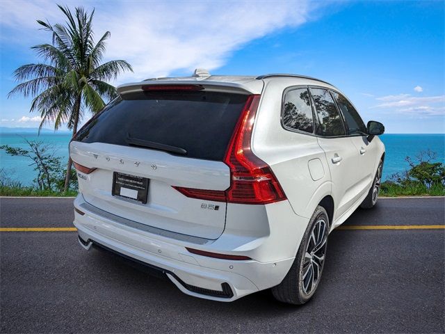 2025 Volvo XC60 Plus