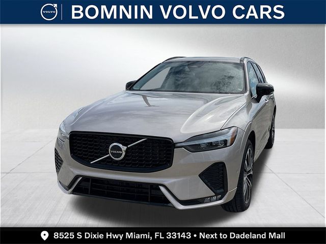 2025 Volvo XC60 Plus Dark Theme