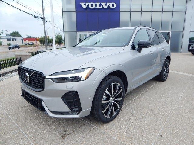 2025 Volvo XC60 Plus