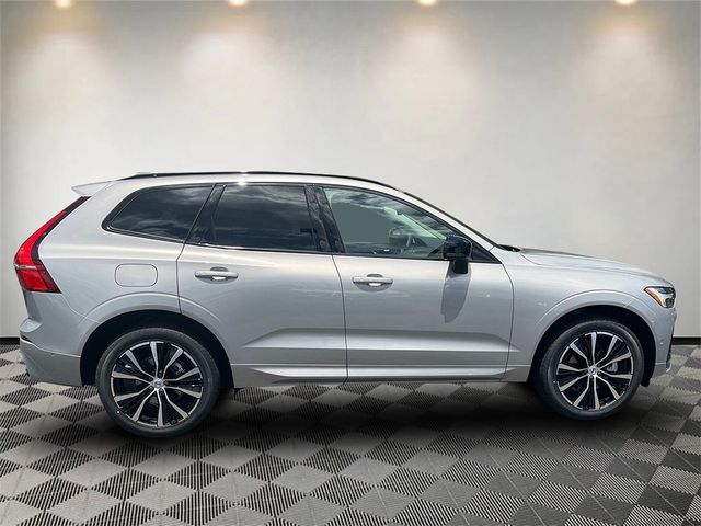 2025 Volvo XC60 Plus