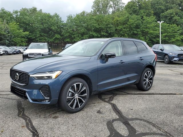 2025 Volvo XC60 Plus