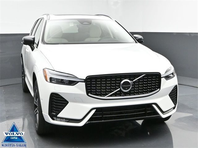 2025 Volvo XC60 Plus