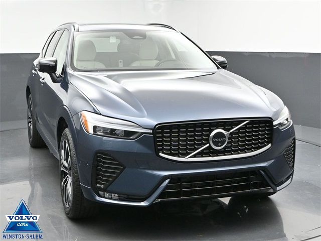 2025 Volvo XC60 Plus