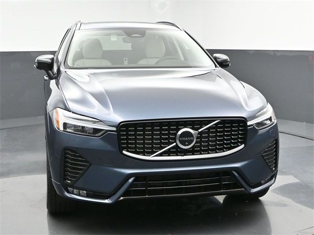 2025 Volvo XC60 Plus