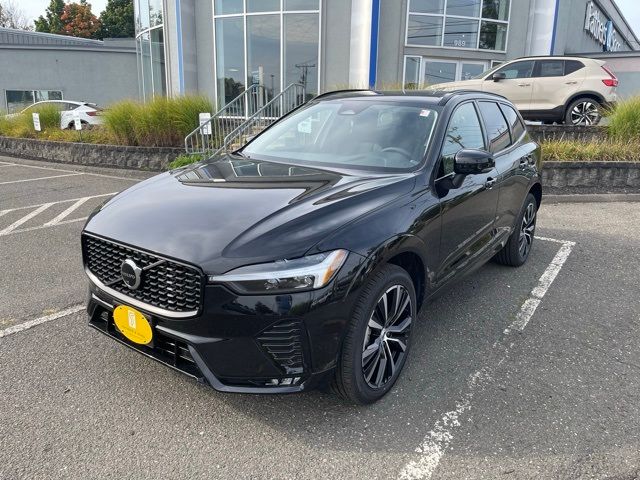 2025 Volvo XC60 Plus